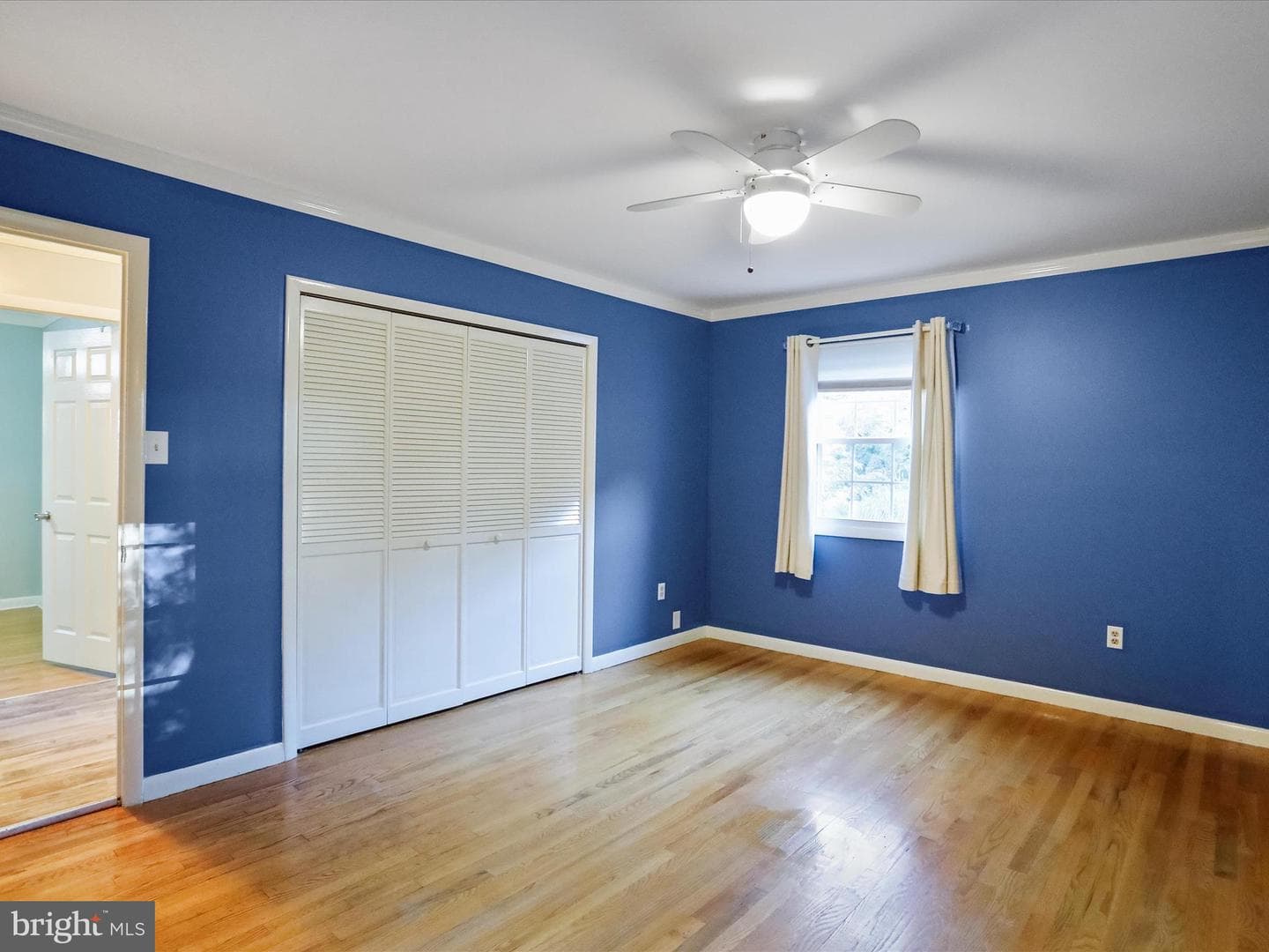 1056 Valleybrook Drive photo 13