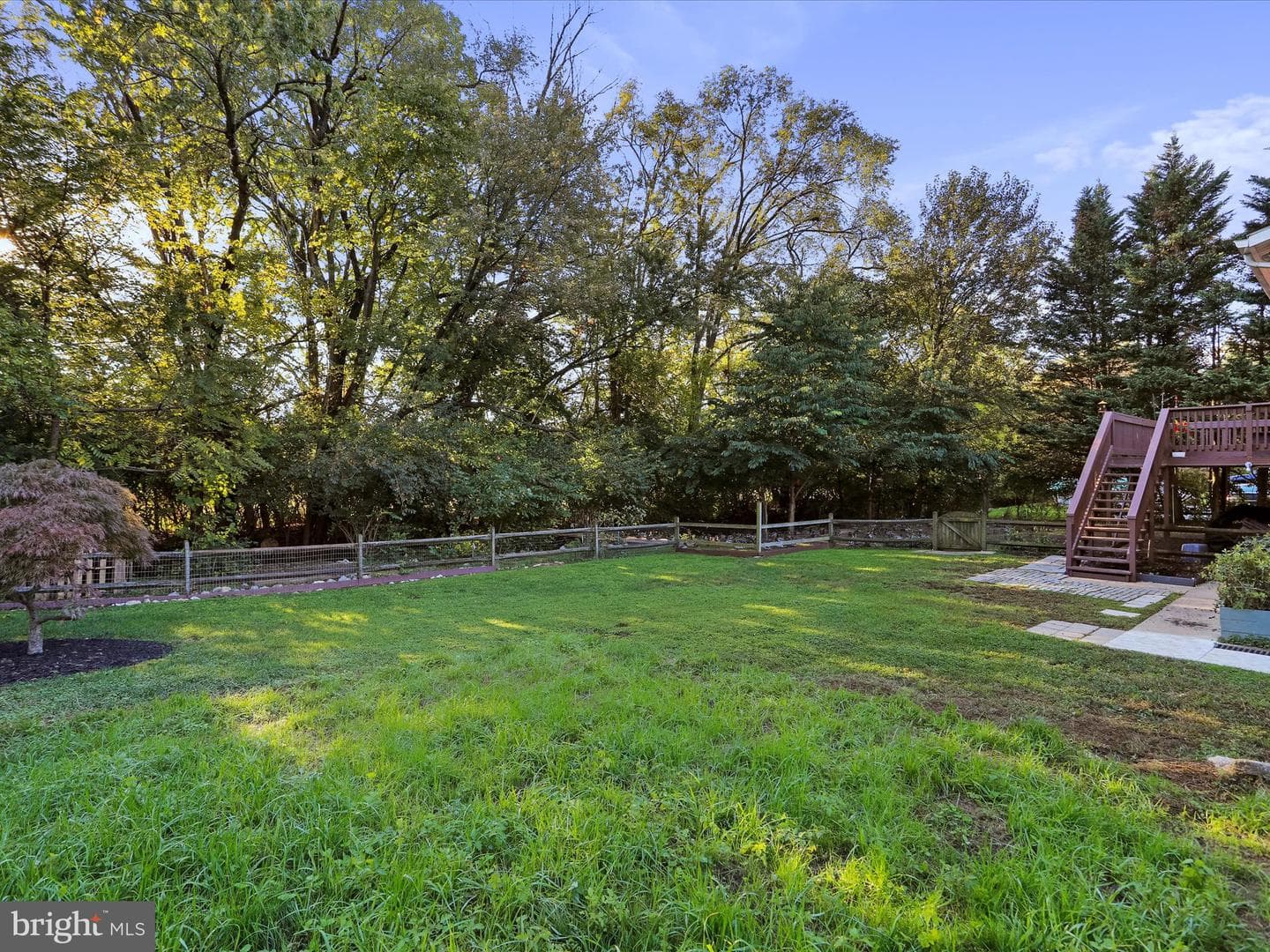 1056 Valleybrook Drive photo 32