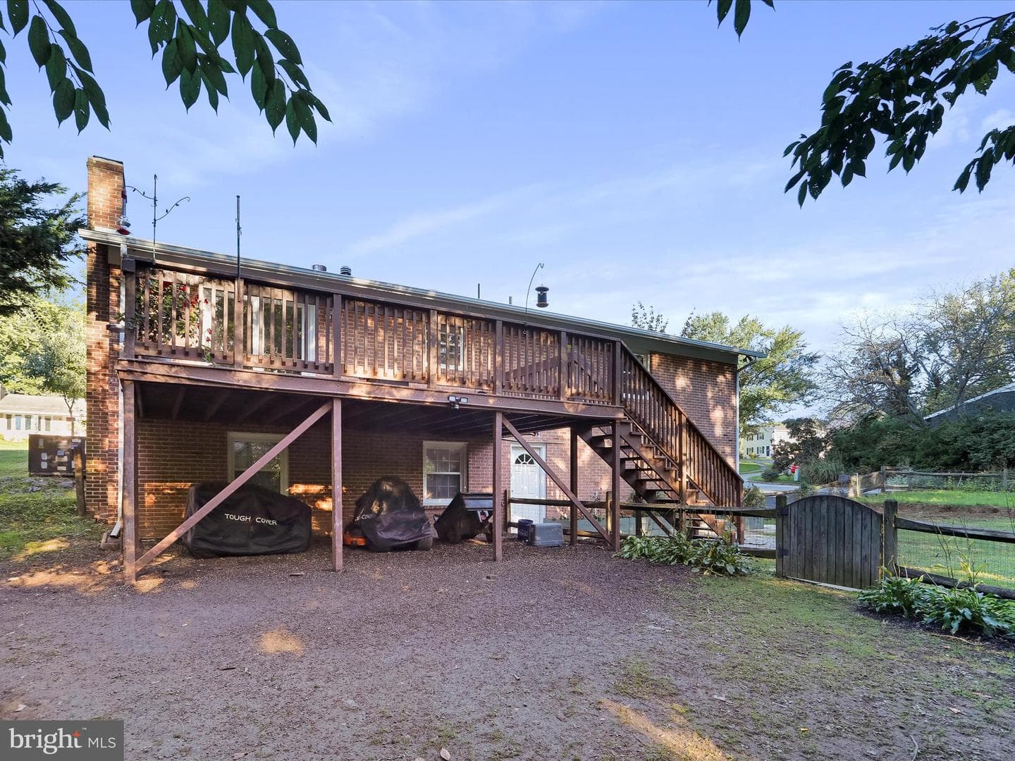 1056 Valleybrook Drive photo 35