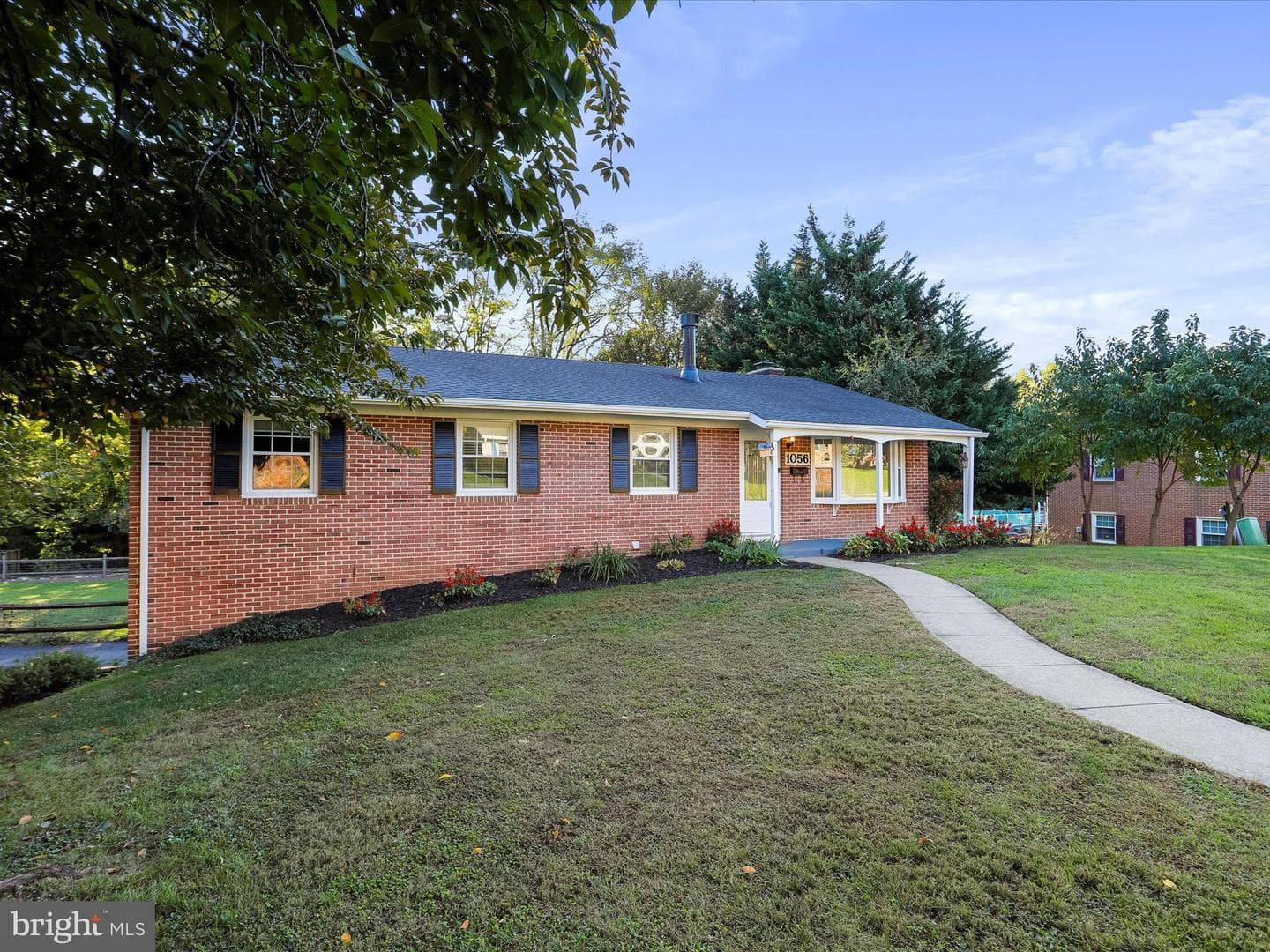 1056 Valleybrook Drive photo 43