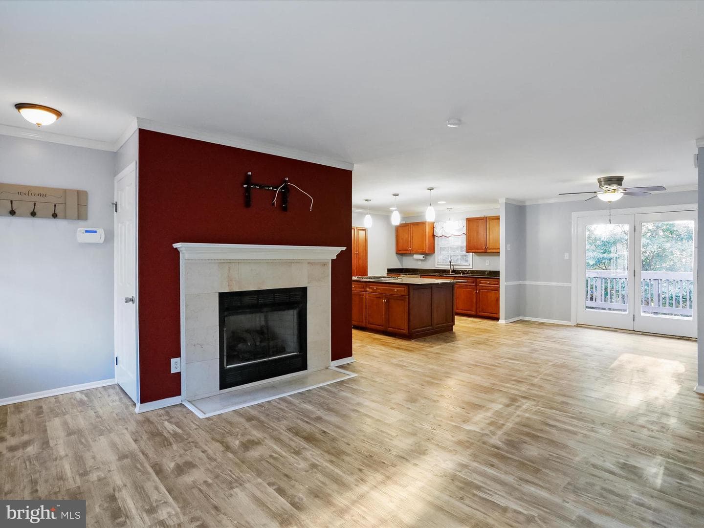 1056 Valleybrook Drive photo 6