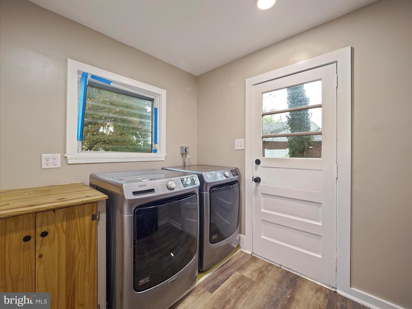 152 E Irvin Avenue photo 12