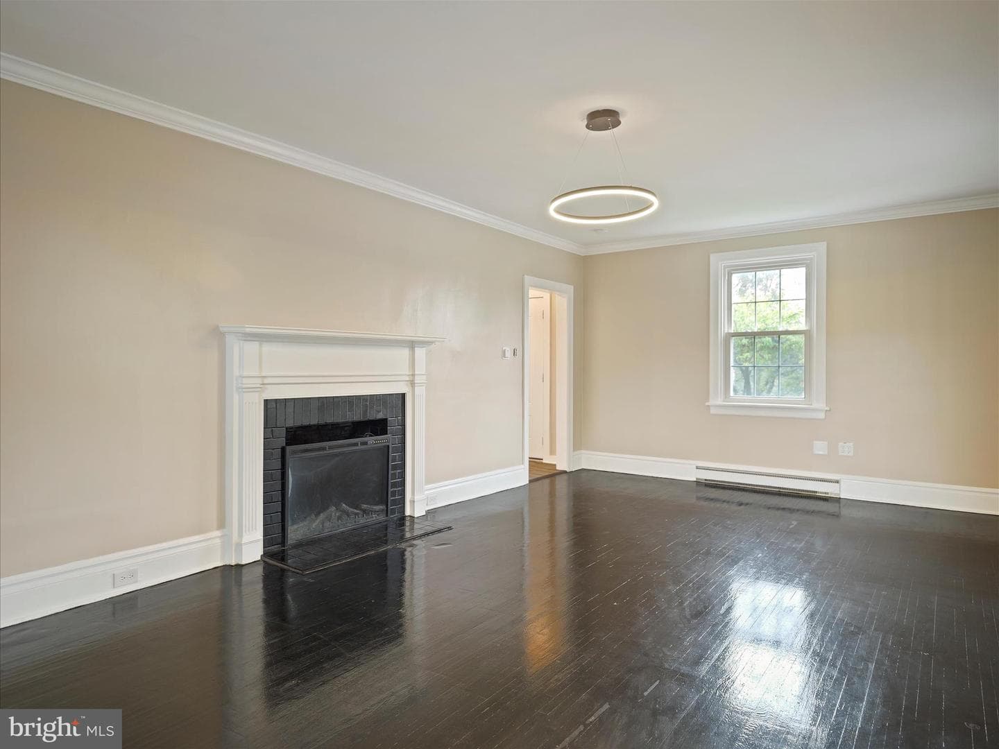 152 E Irvin Avenue photo 15