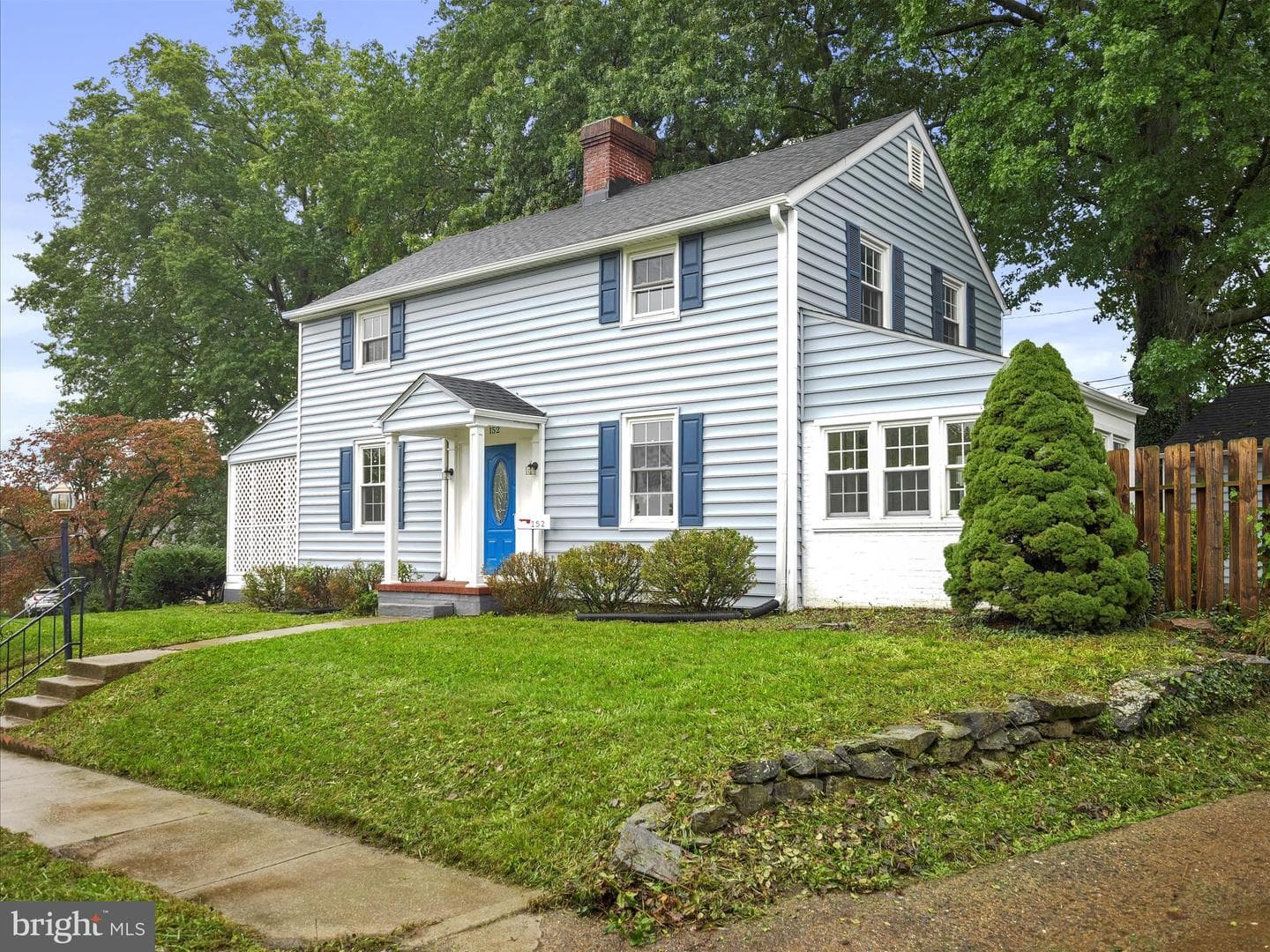 152 E Irvin Avenue photo 2