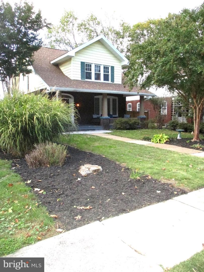 903 Woodland Way photo 1