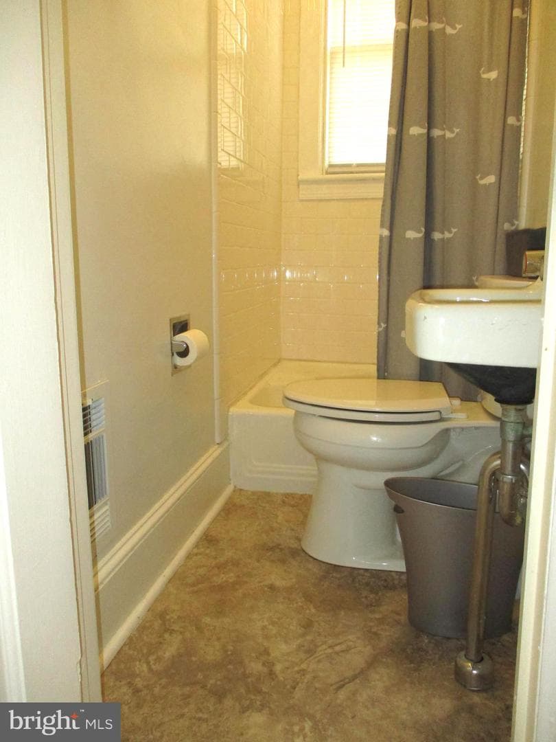 903 Woodland Way photo 17