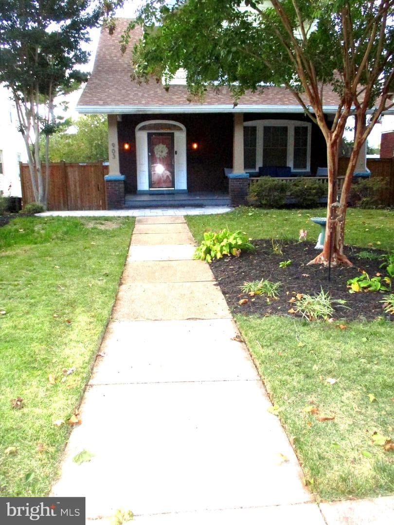 903 Woodland Way photo 2