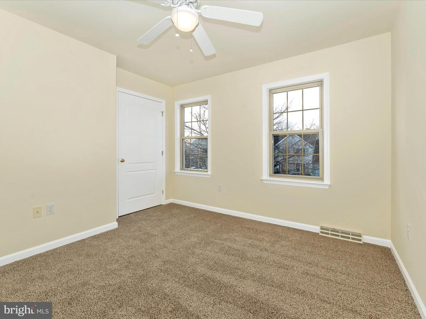 13529 Halifax Drive photo 28