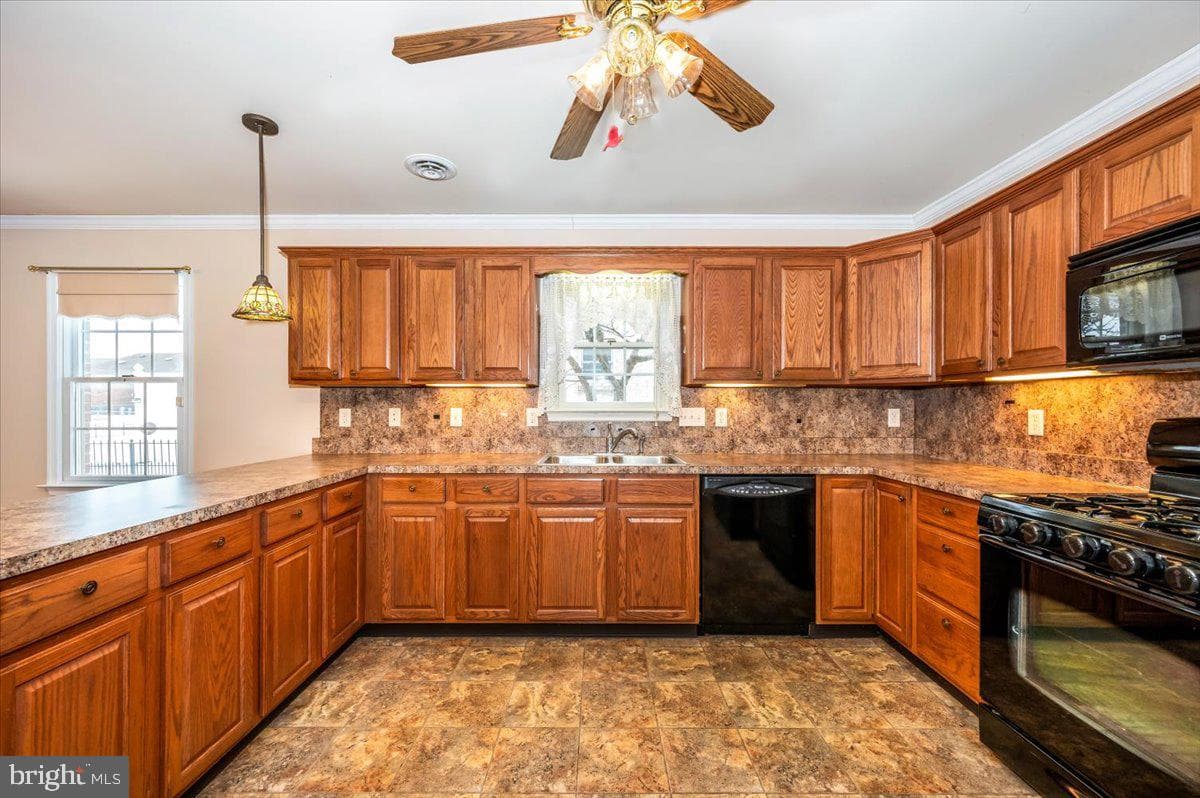 1230 Hunters Woods Drive photo 6