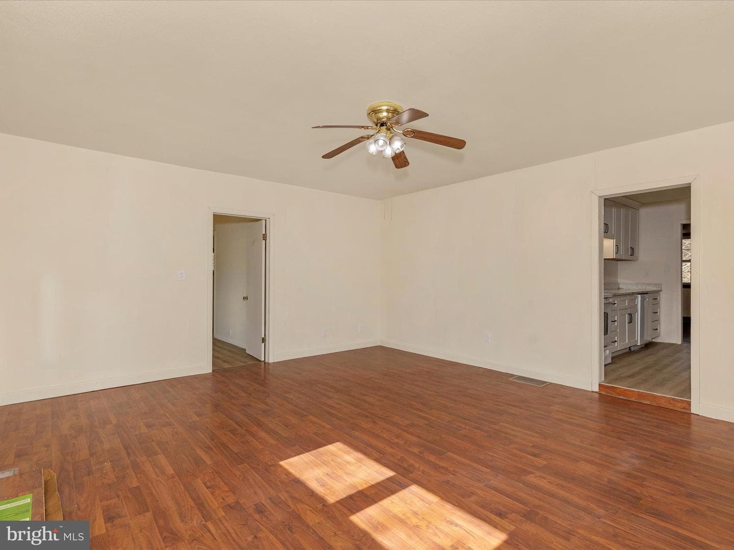 21628 Leiter Street photo 14