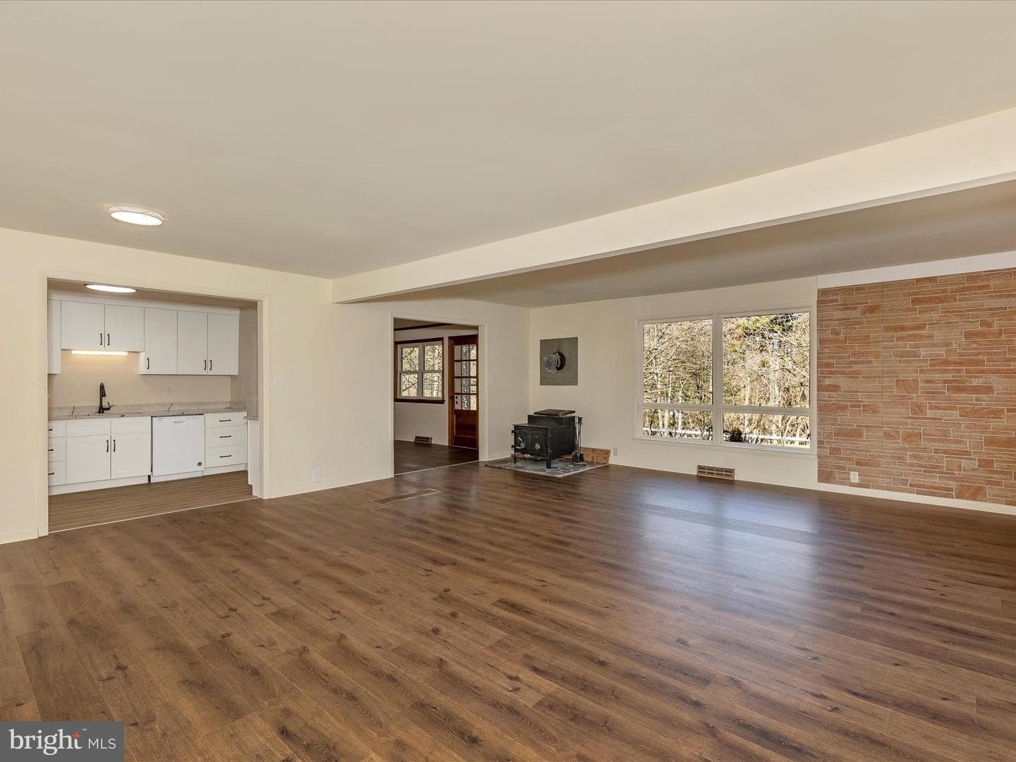 21628 Leiter Street photo 25