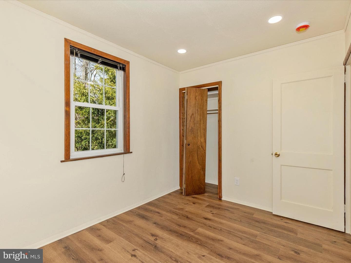 21628 Leiter Street photo 27
