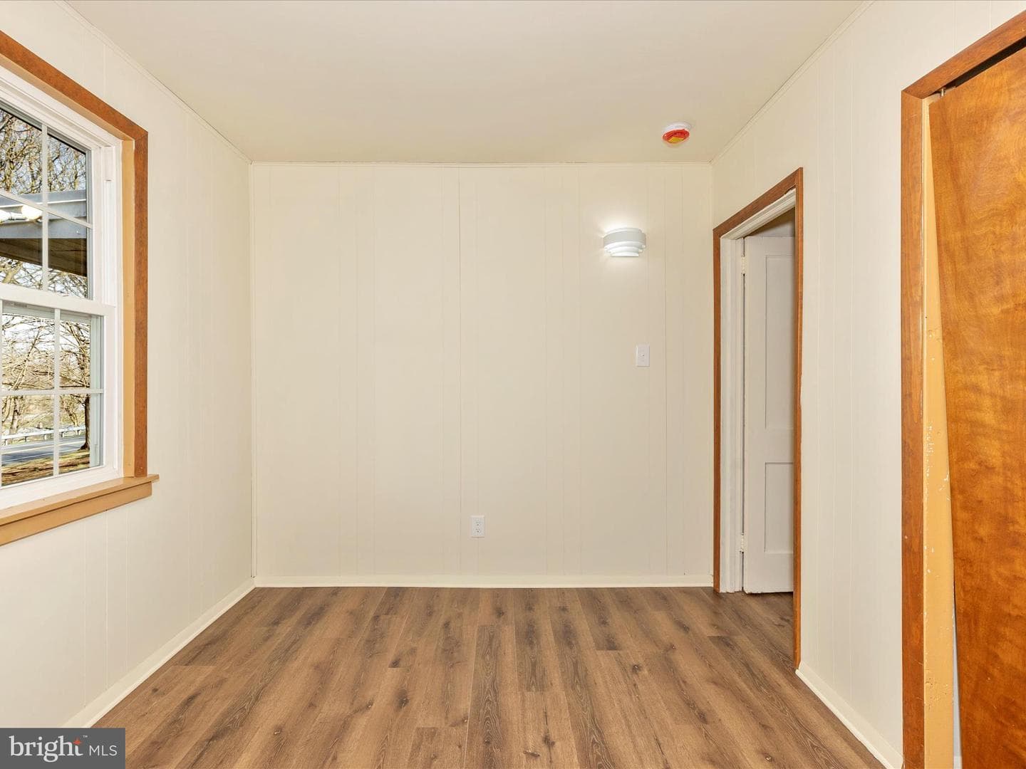 21628 Leiter Street photo 36