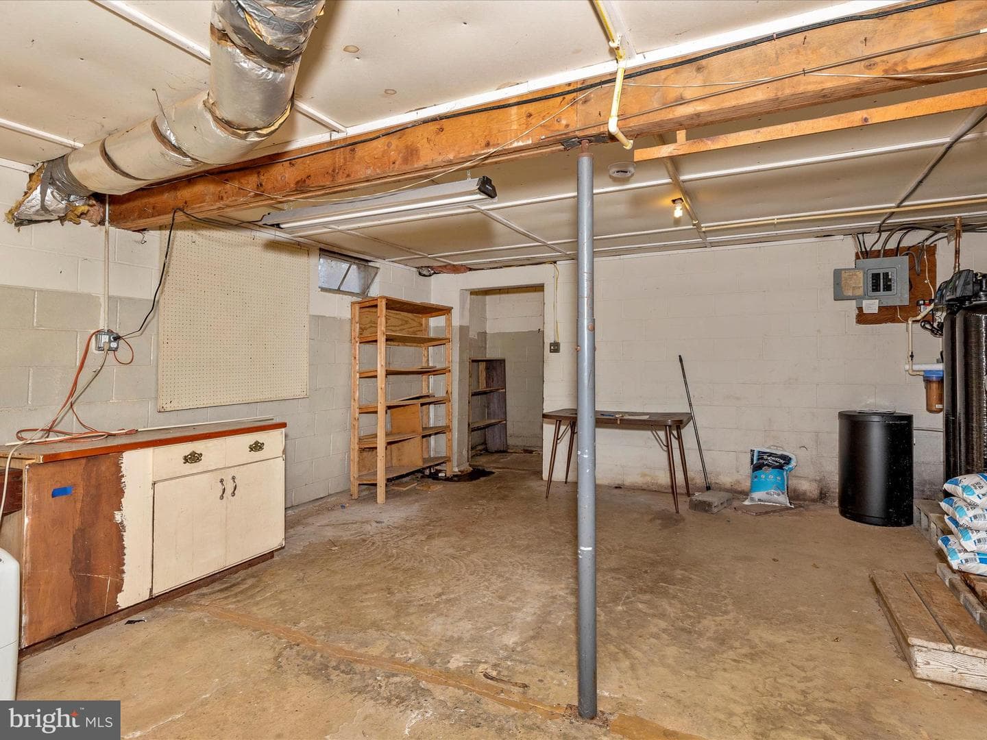 21628 Leiter Street photo 40