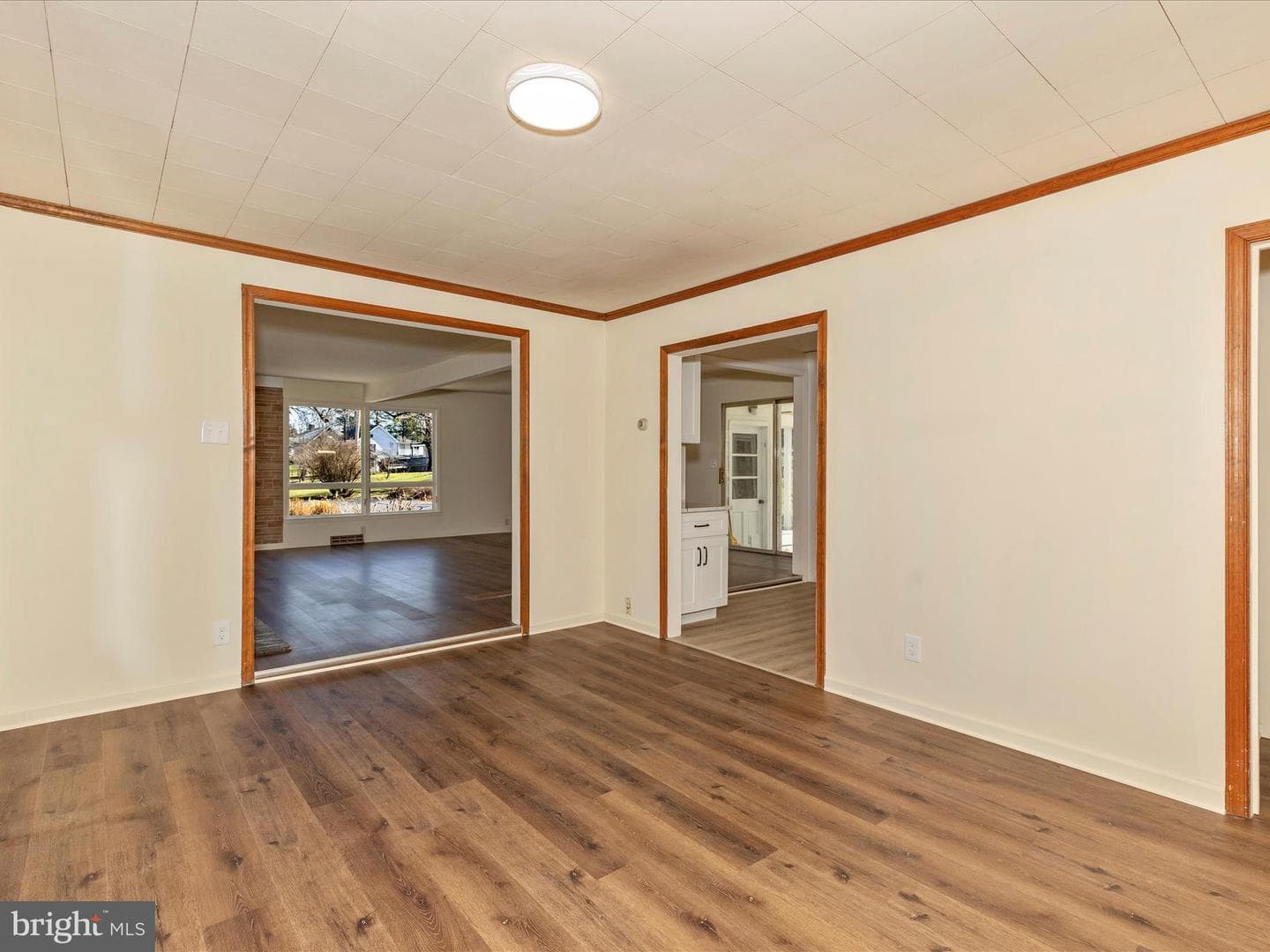 21628 Leiter Street photo 6