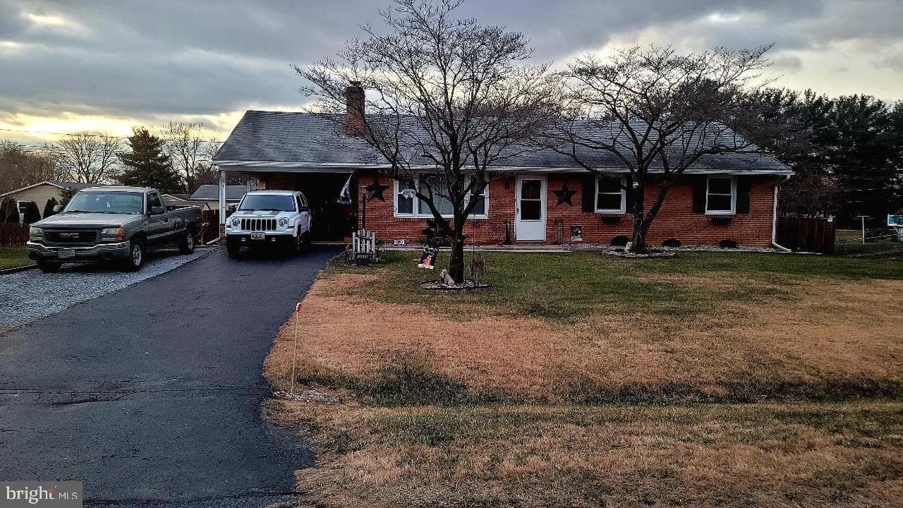 13906 Green Mountain Drive photo 2