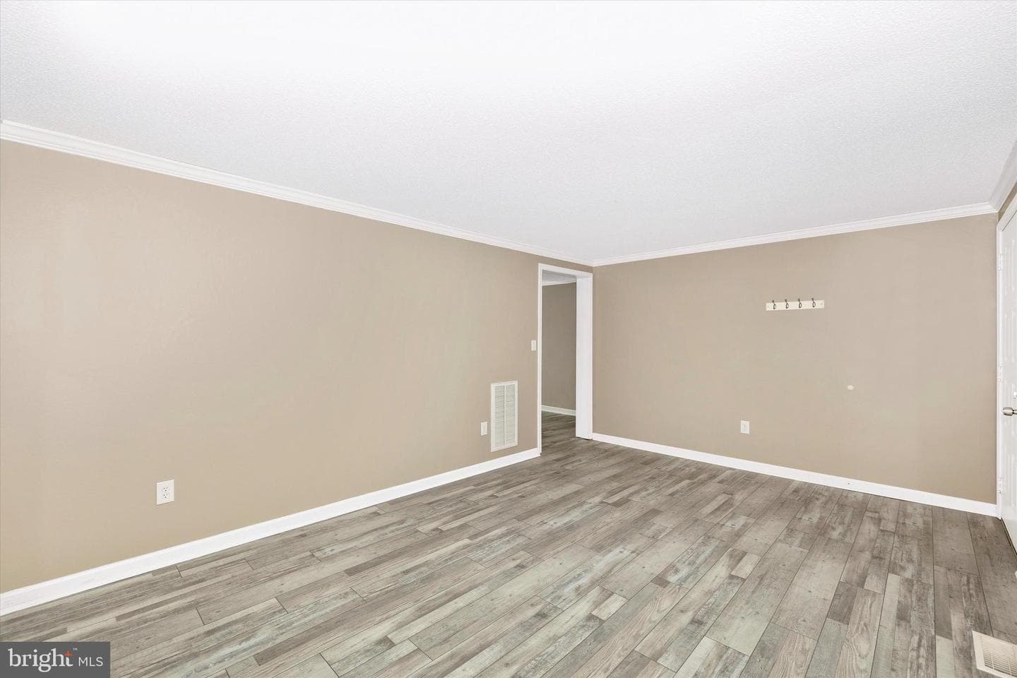206 Carroll Avenue photo 14