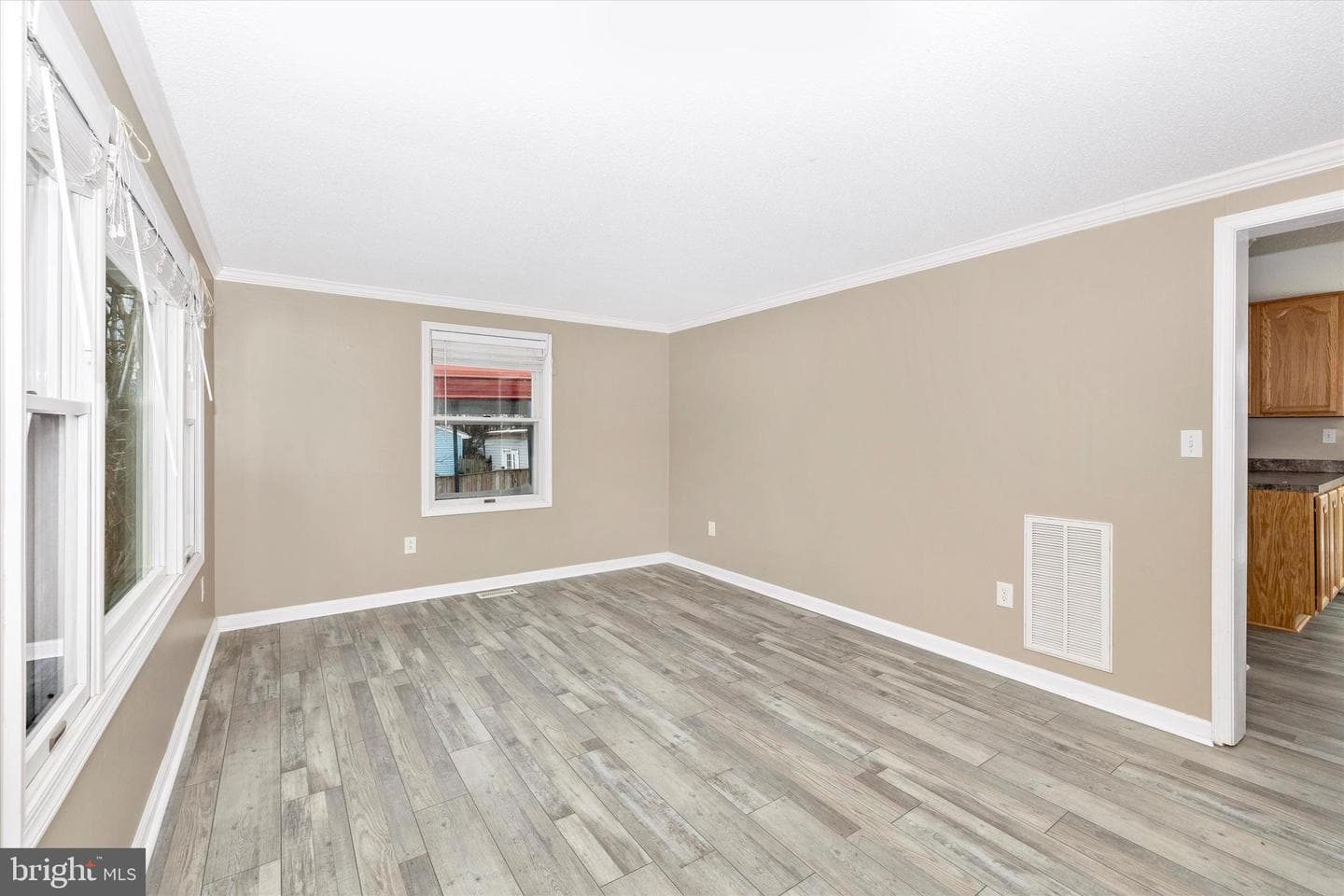 206 Carroll Avenue photo 15
