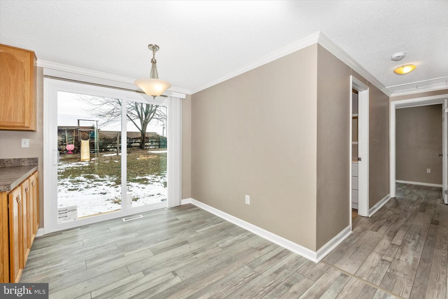 206 Carroll Avenue photo 16