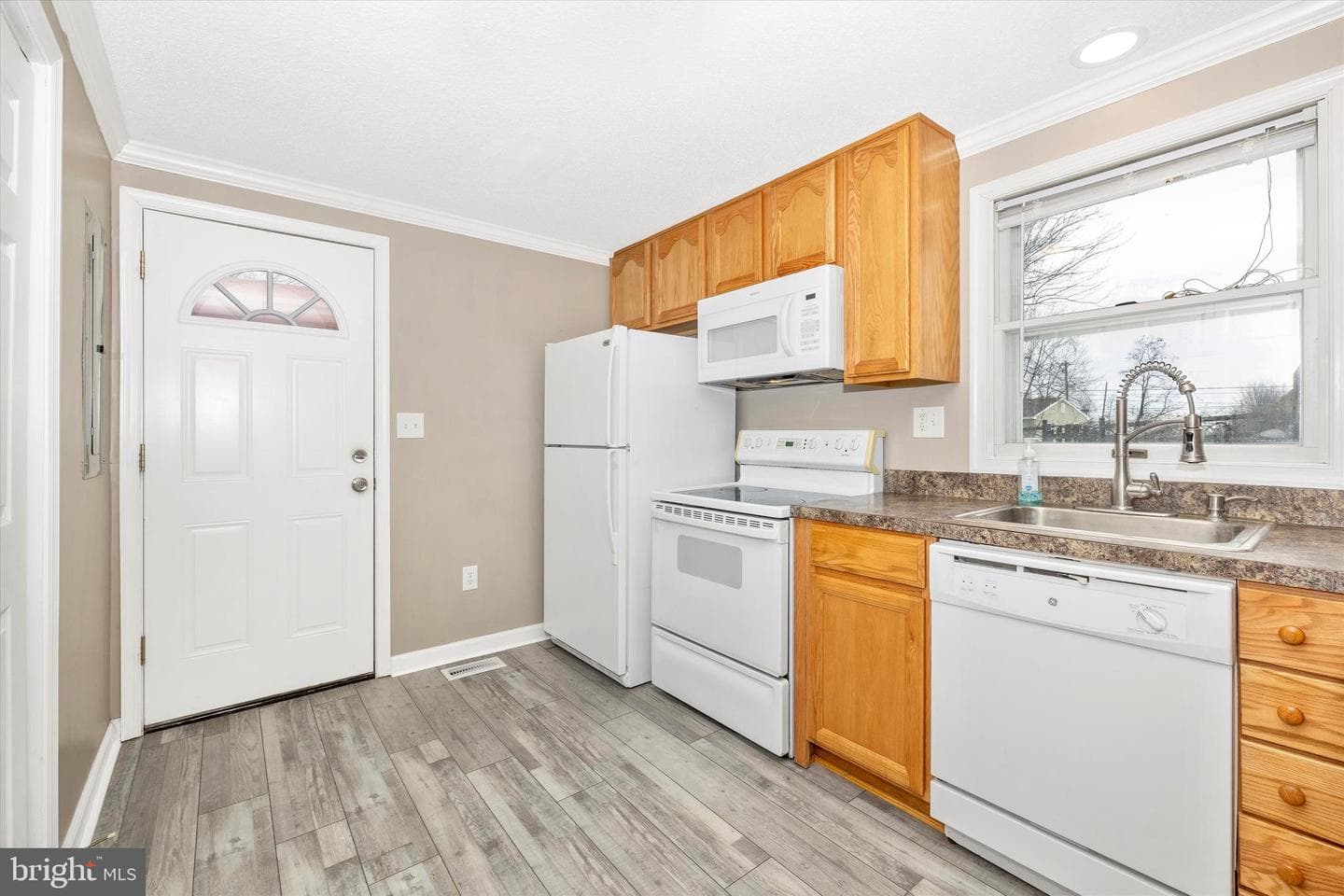 206 Carroll Avenue photo 21