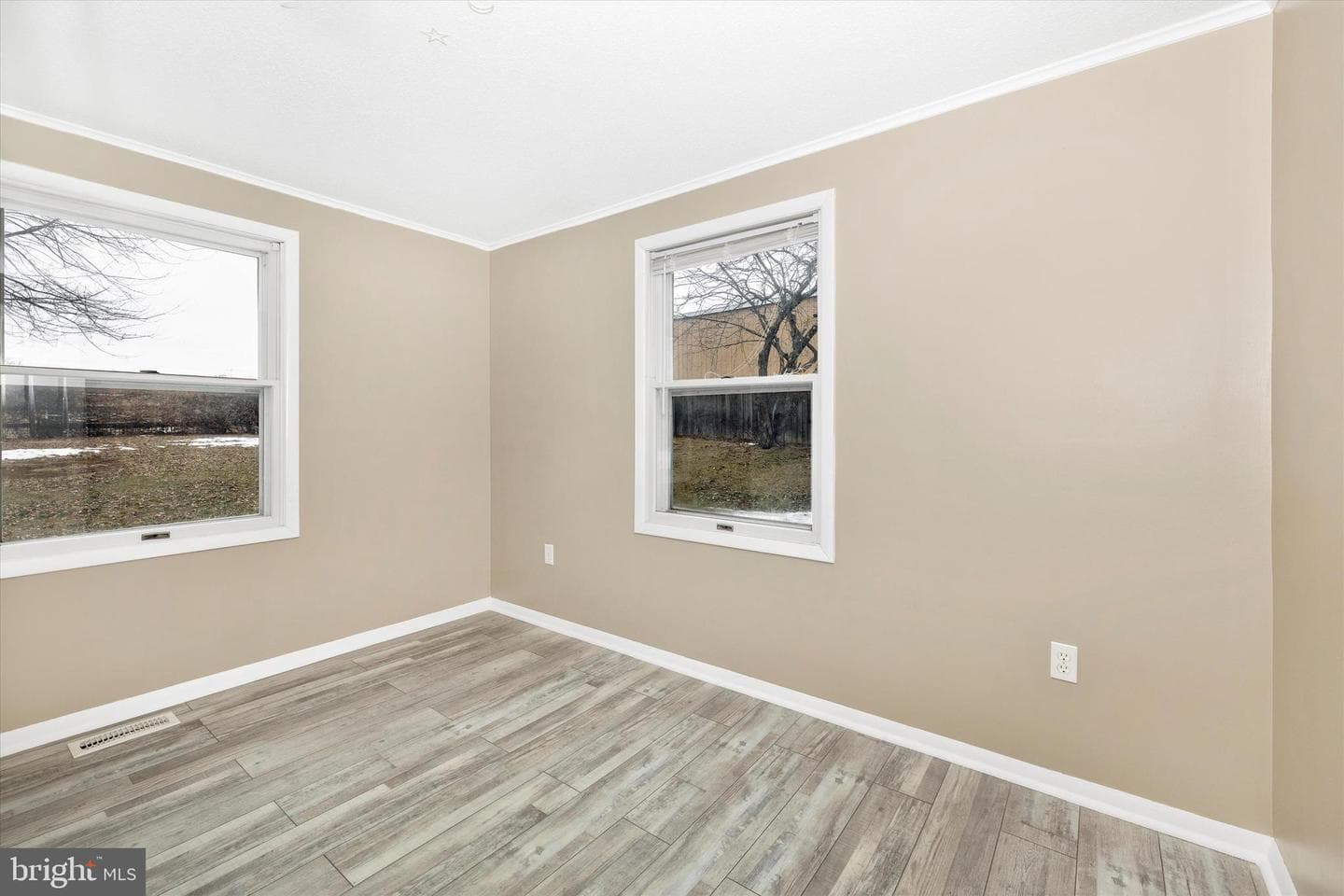 206 Carroll Avenue photo 33