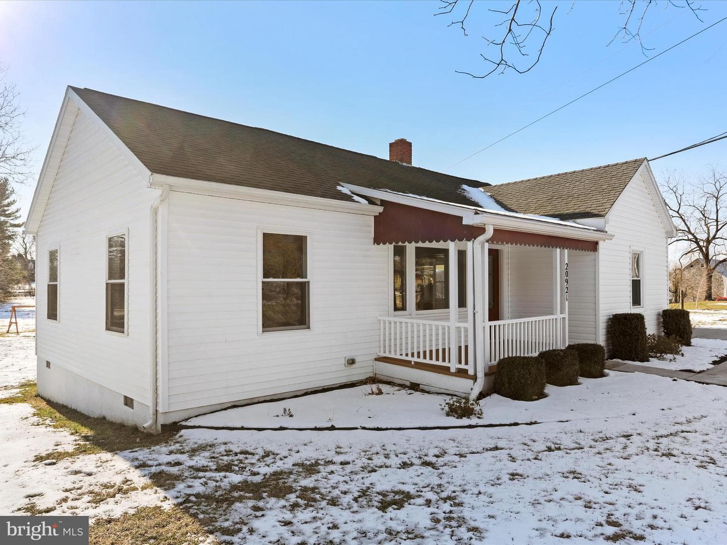 20921 Twin Springs Drive photo 2