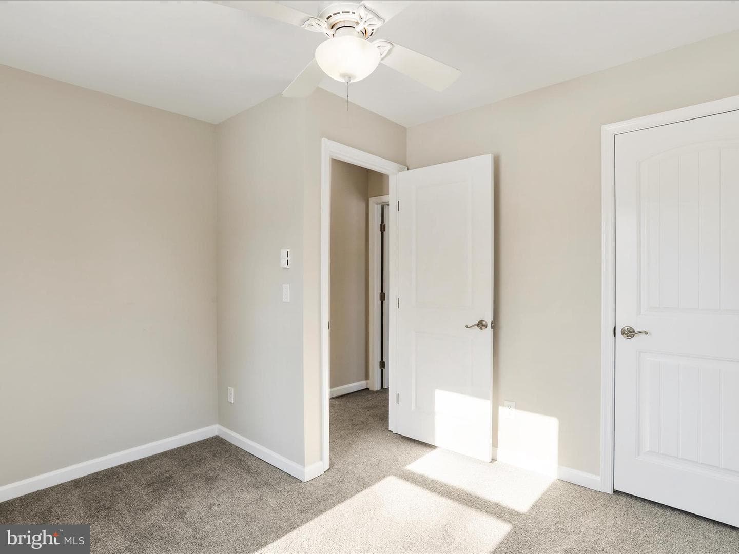 20921 Twin Springs Drive photo 20