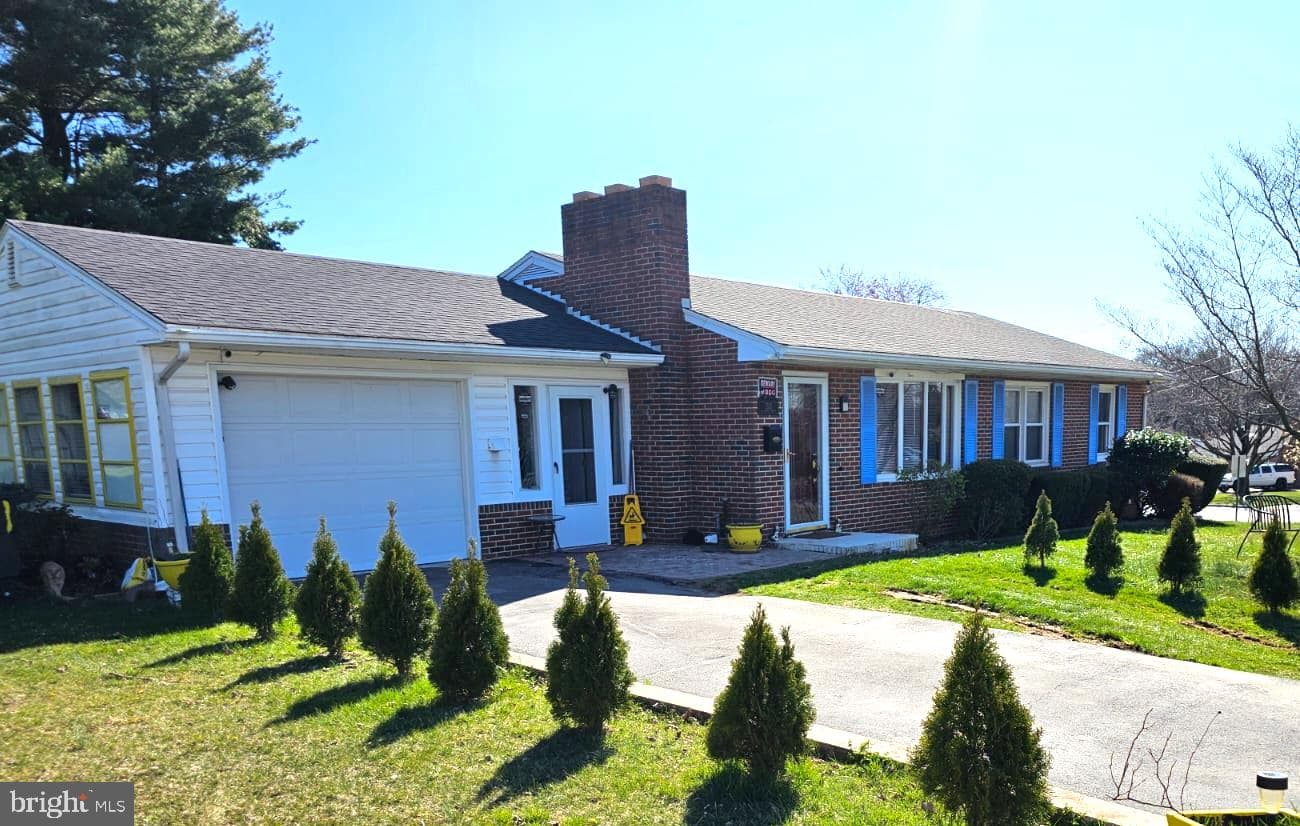 1515 W Church Street W photo 2