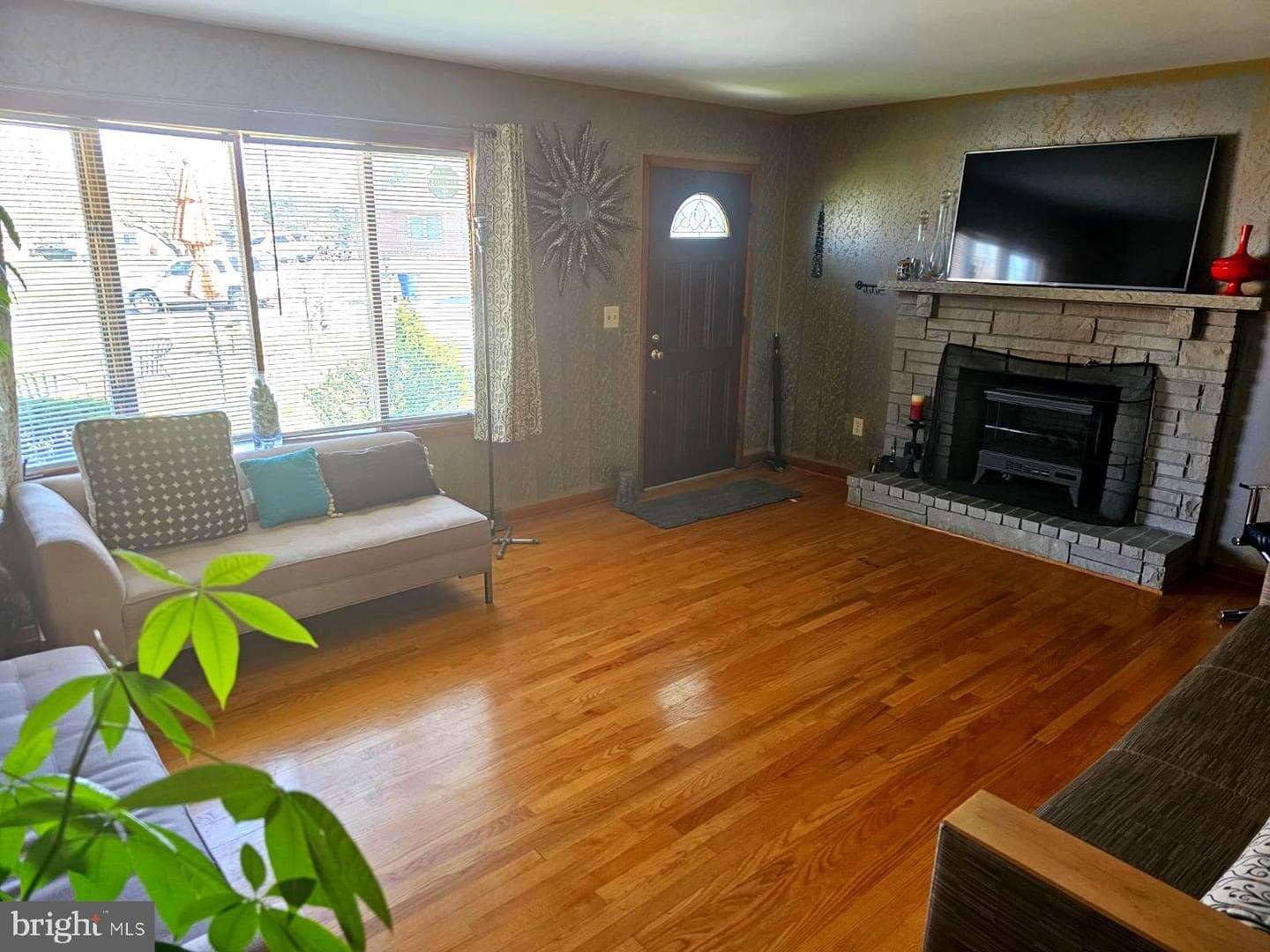 1515 W Church Street W photo 3