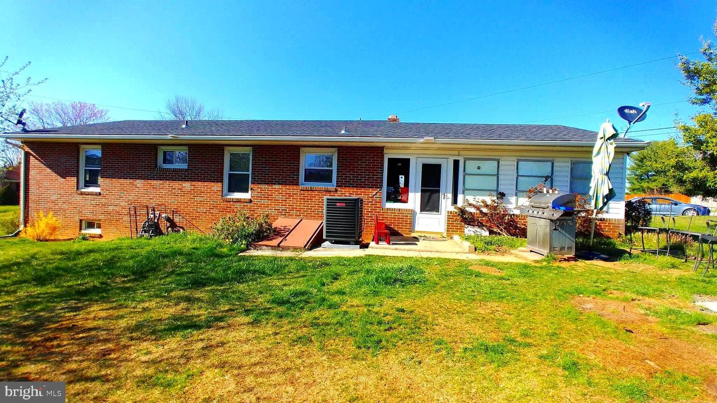 1515 W Church Street W photo 51