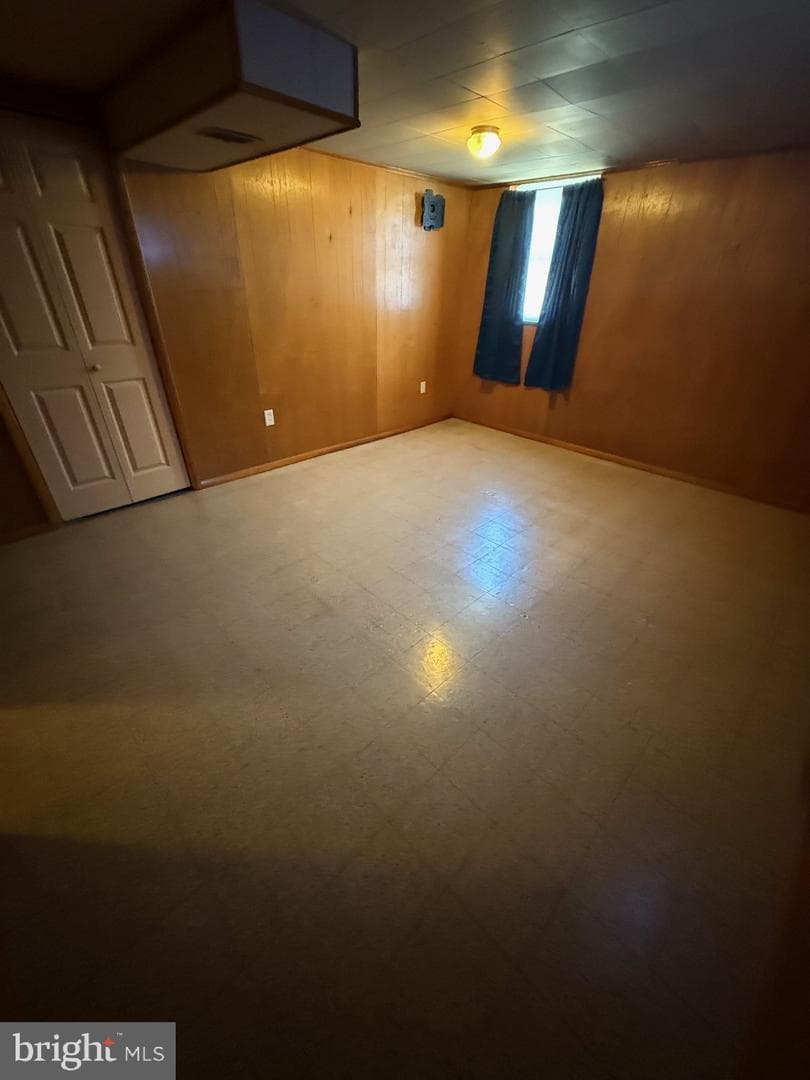 209 Woodpoint Avenue photo 12