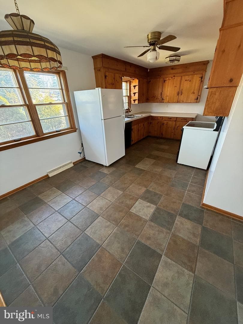 209 Woodpoint Avenue photo 4