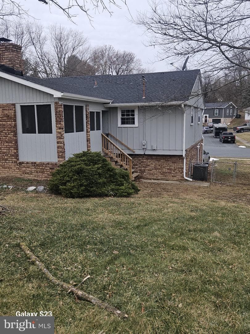 1328 Outer Drive photo 3