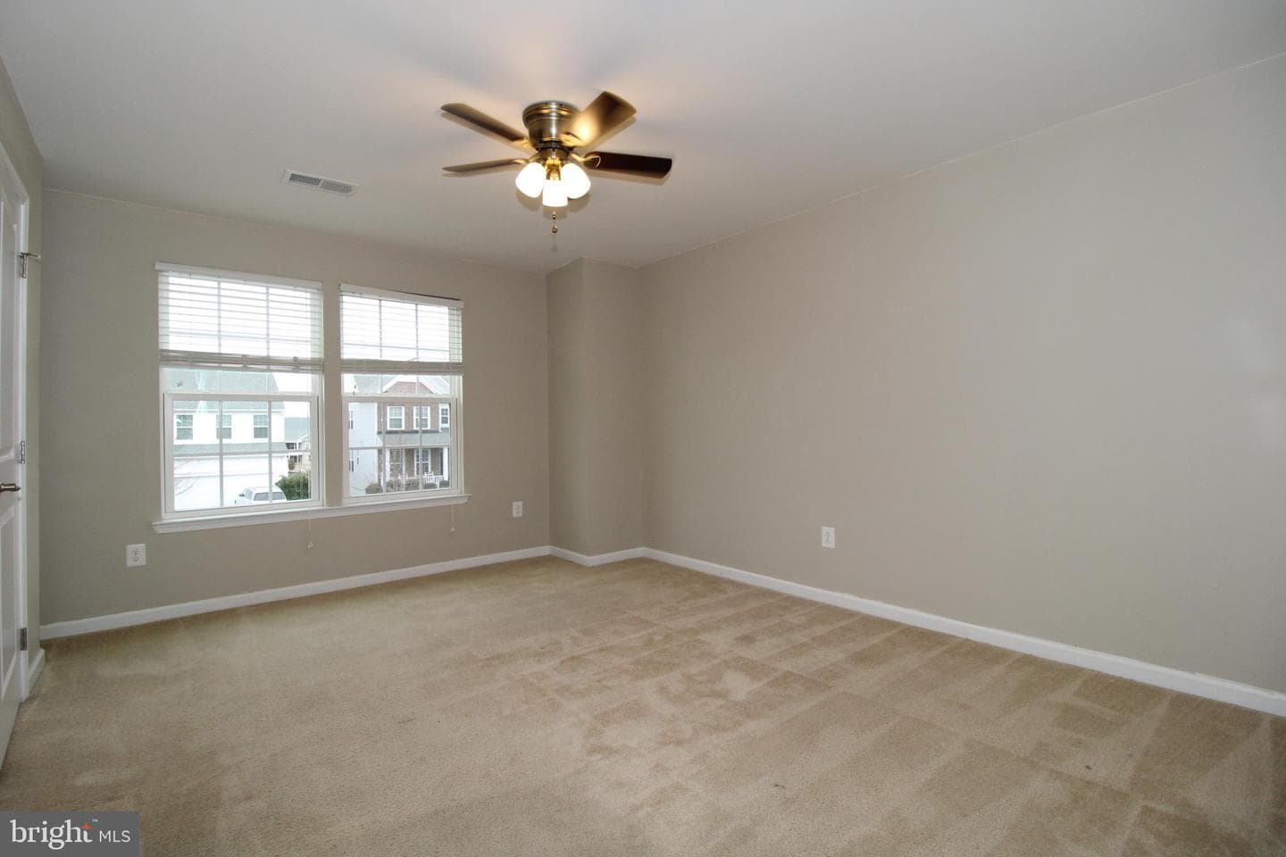 9505 Morning Dew Drive photo 10