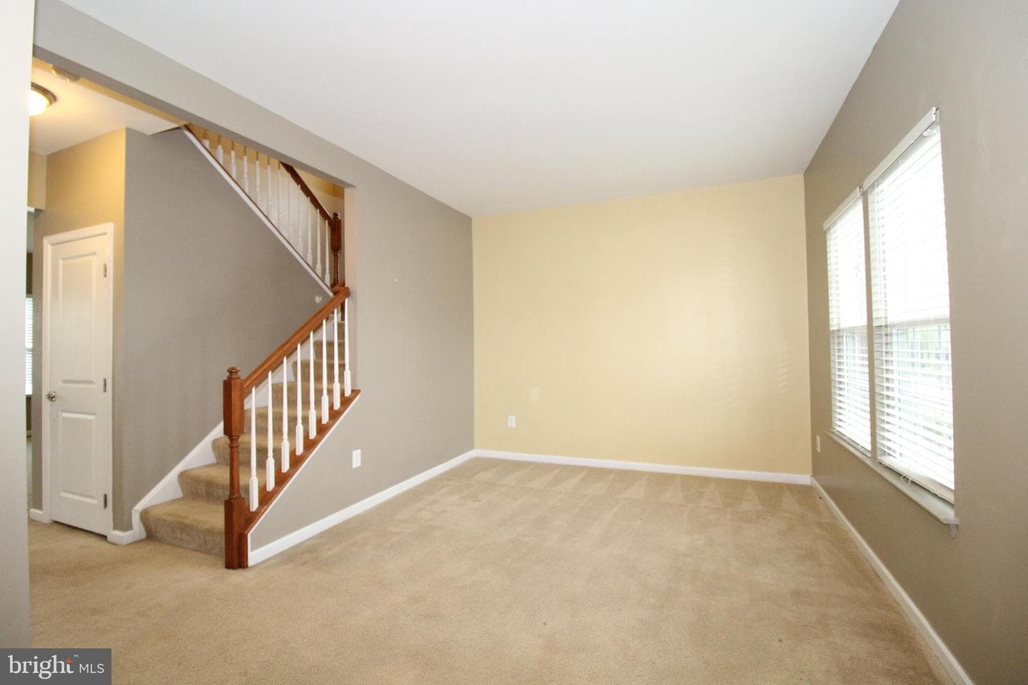 9505 Morning Dew Drive photo 2