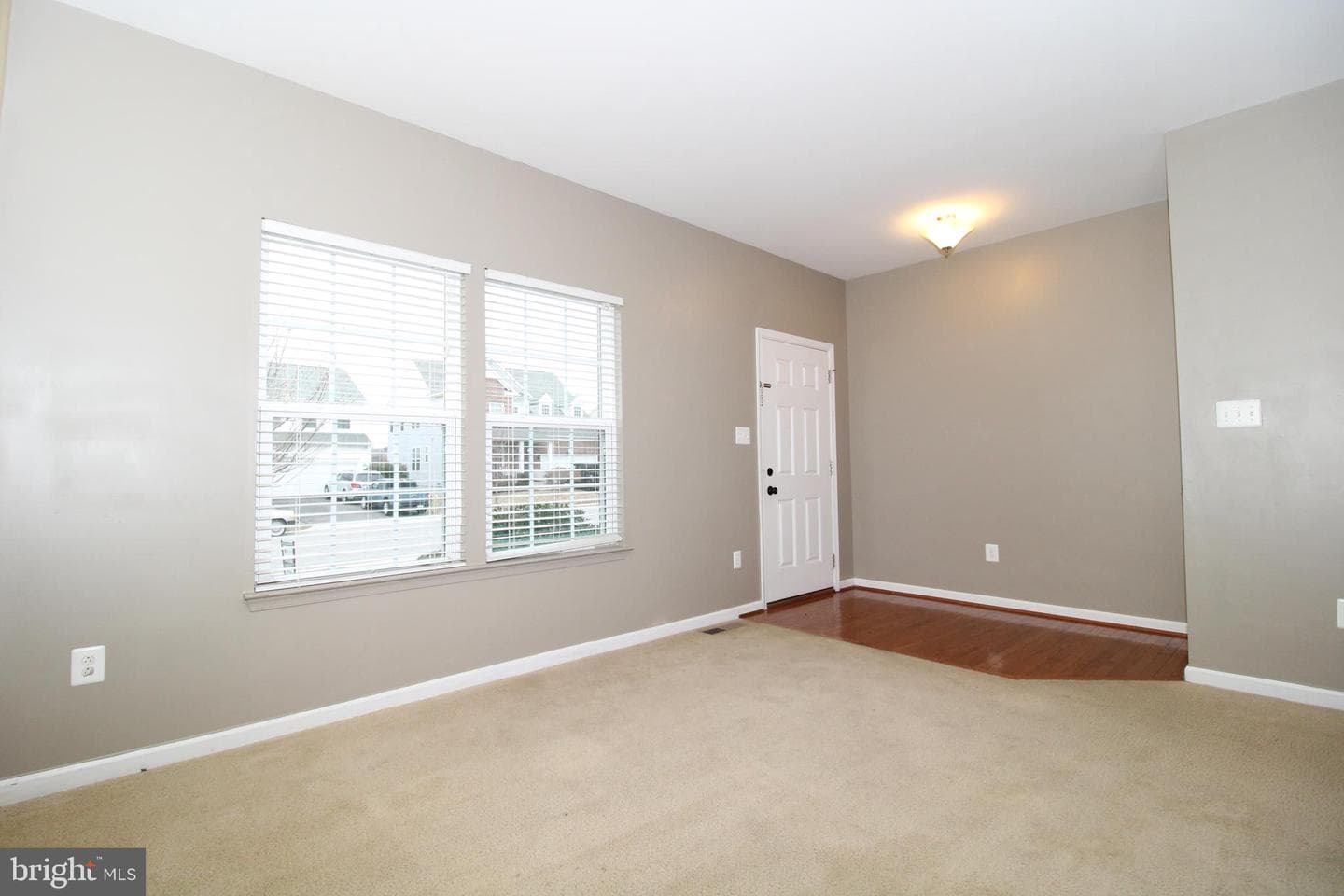 9505 Morning Dew Drive photo 3