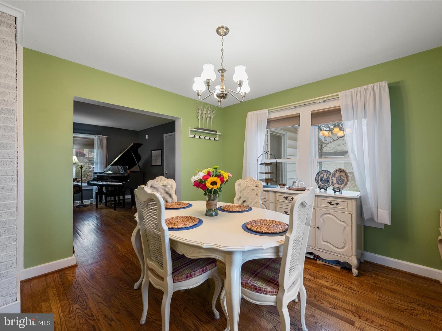 11439 Englewood Road photo 14