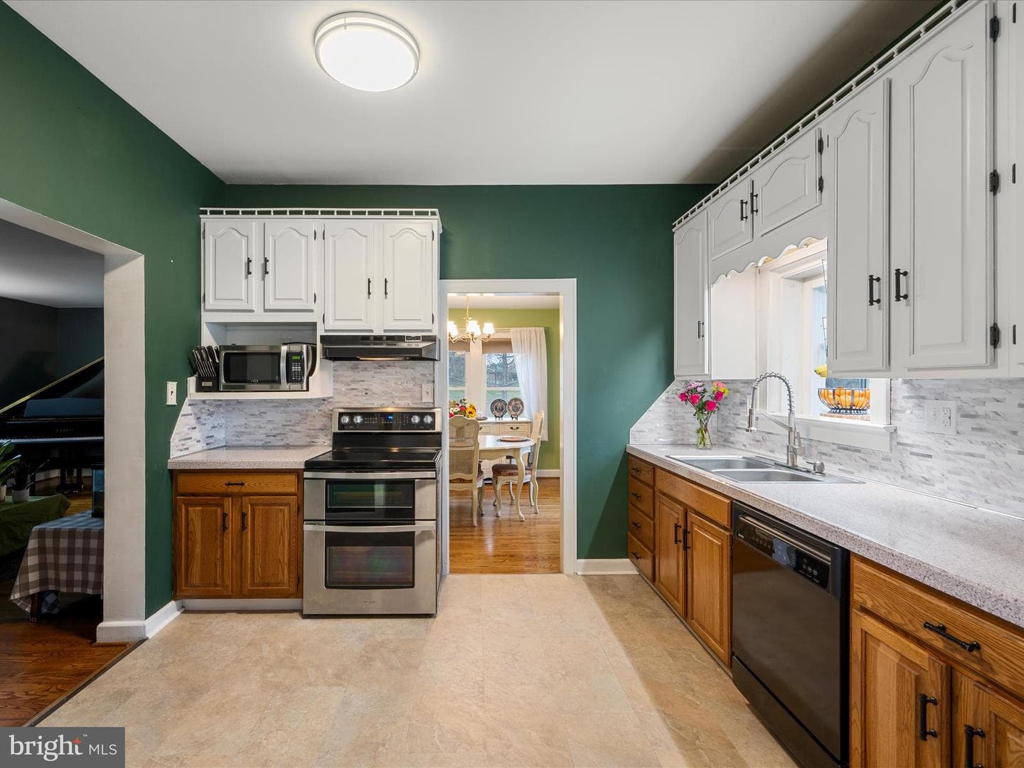 11439 Englewood Road photo 16