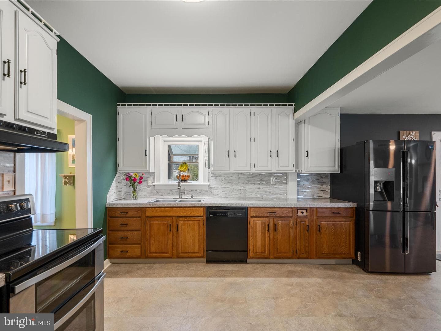 11439 Englewood Road photo 17
