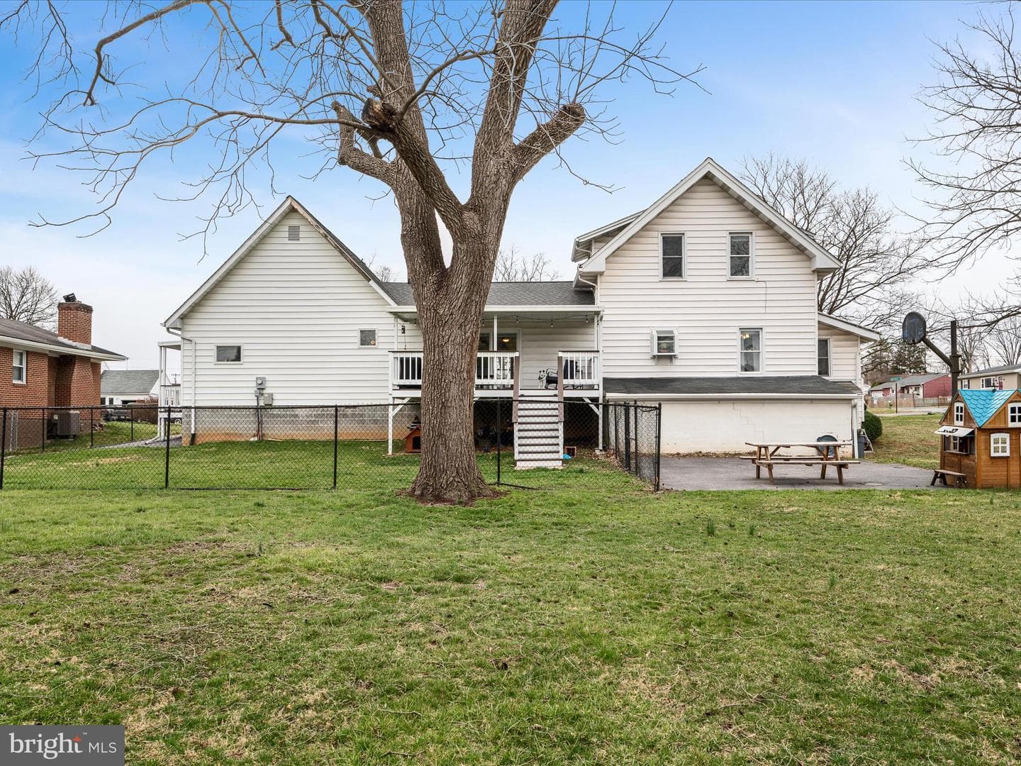 11439 Englewood Road photo 2