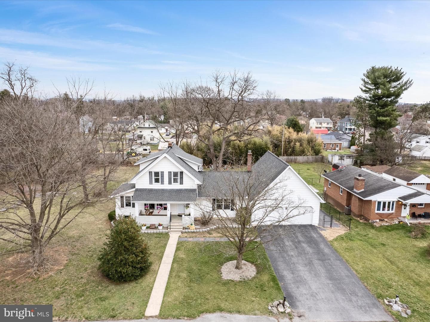11439 Englewood Road photo 3