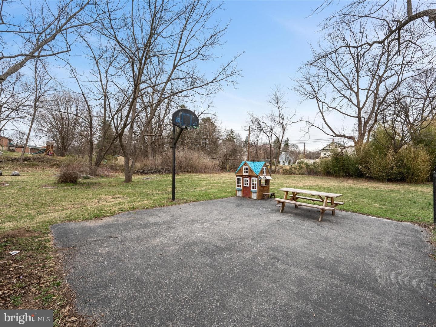 11439 Englewood Road photo 51