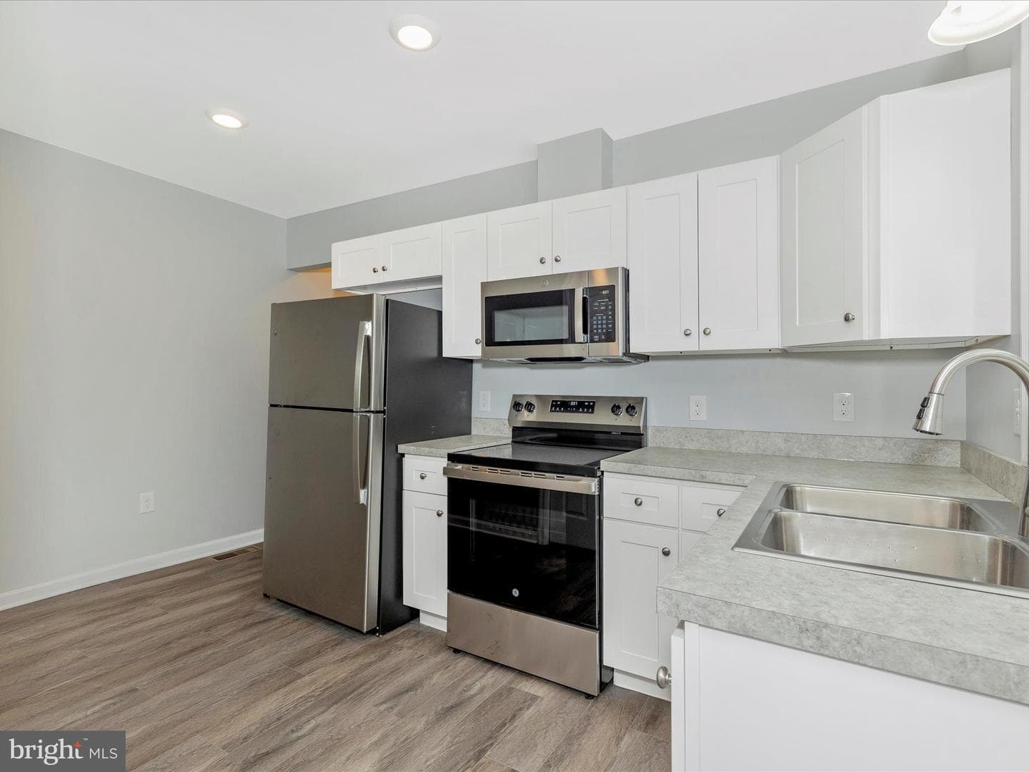 708 Chestnut Street photo 8