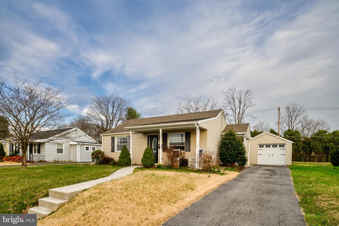 1212 Glenwood Avenue photo 2