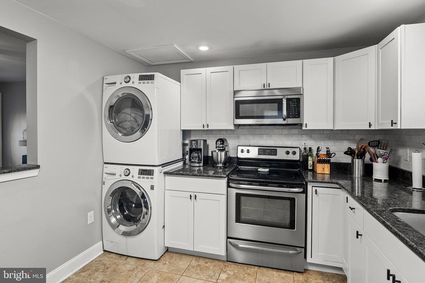1212 Glenwood Avenue photo 8