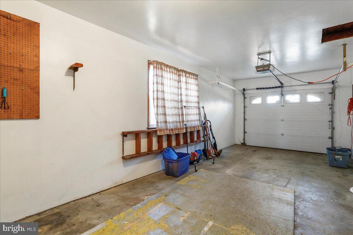 12030 Christy Avenue photo 22