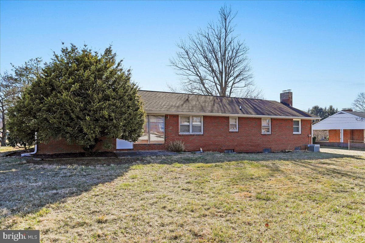 12030 Christy Avenue photo 23