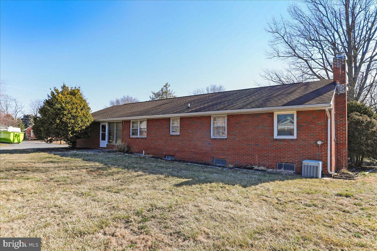 12030 Christy Avenue photo 24