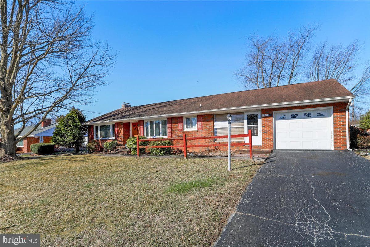 12030 Christy Avenue photo 26
