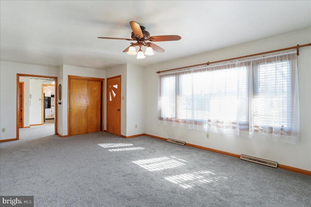 12030 Christy Avenue photo 4